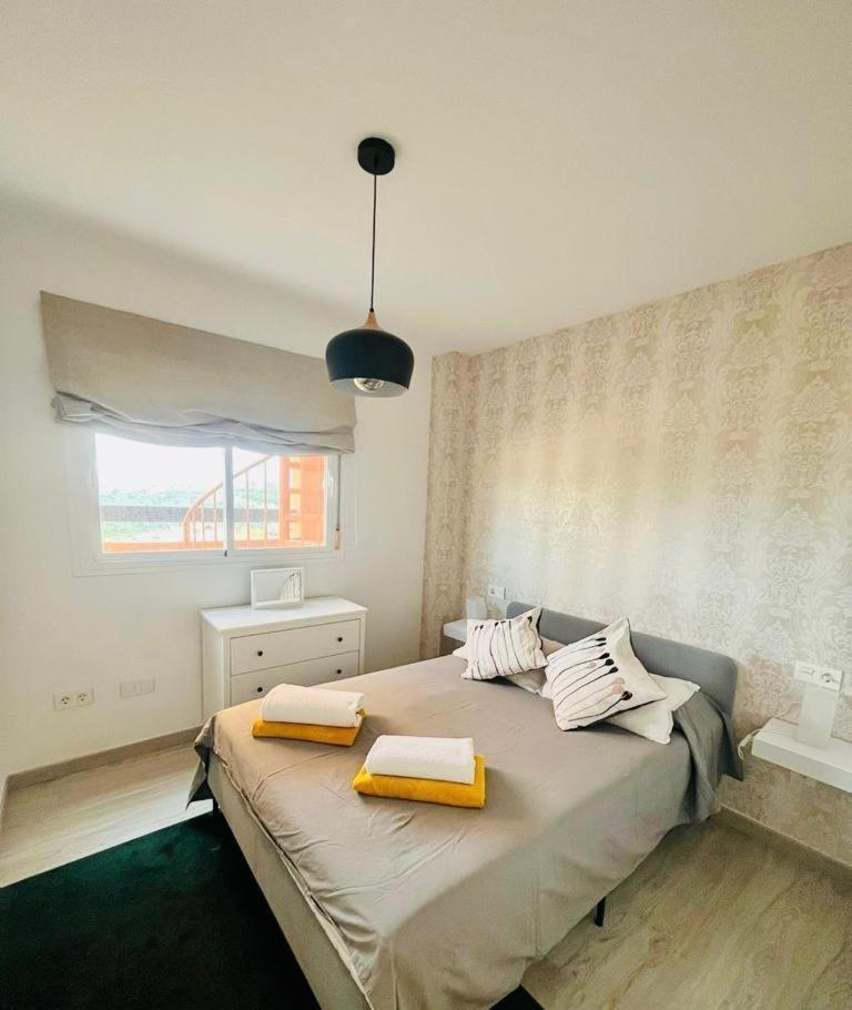 2 Bedroom Penthouse With A Private 360 Rooftop Terrace With Sea And Mountain Views Bahia de Casares المظهر الخارجي الصورة